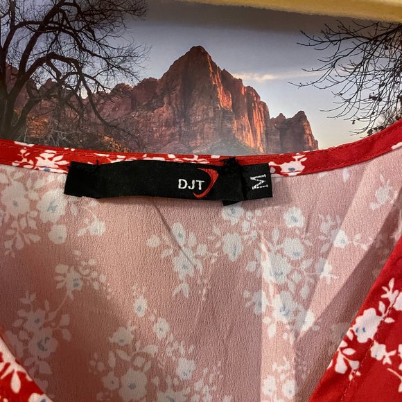 Light Dress - Picture 3 of 4